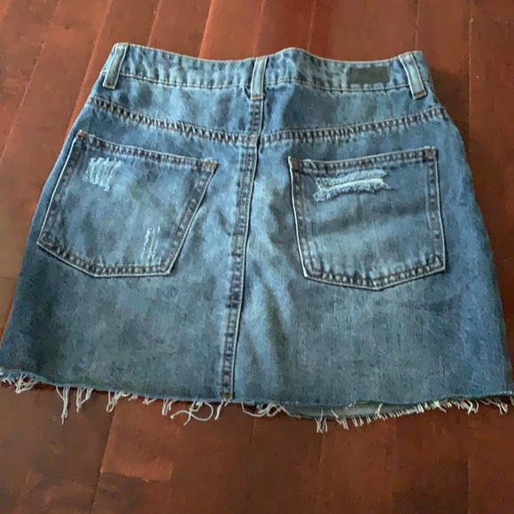Tilly’s Jean skirt - Picture 2 of 2